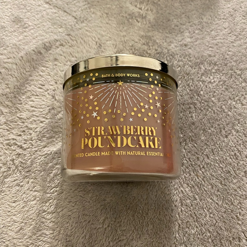 2 B & BW 3 wick strawberry pound cake candles